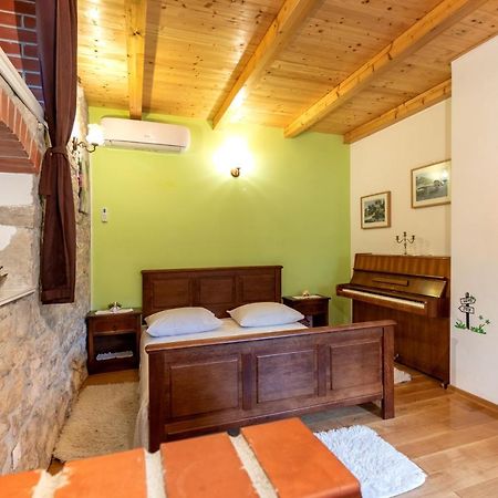 Apartment Tara Kaštela Esterno foto